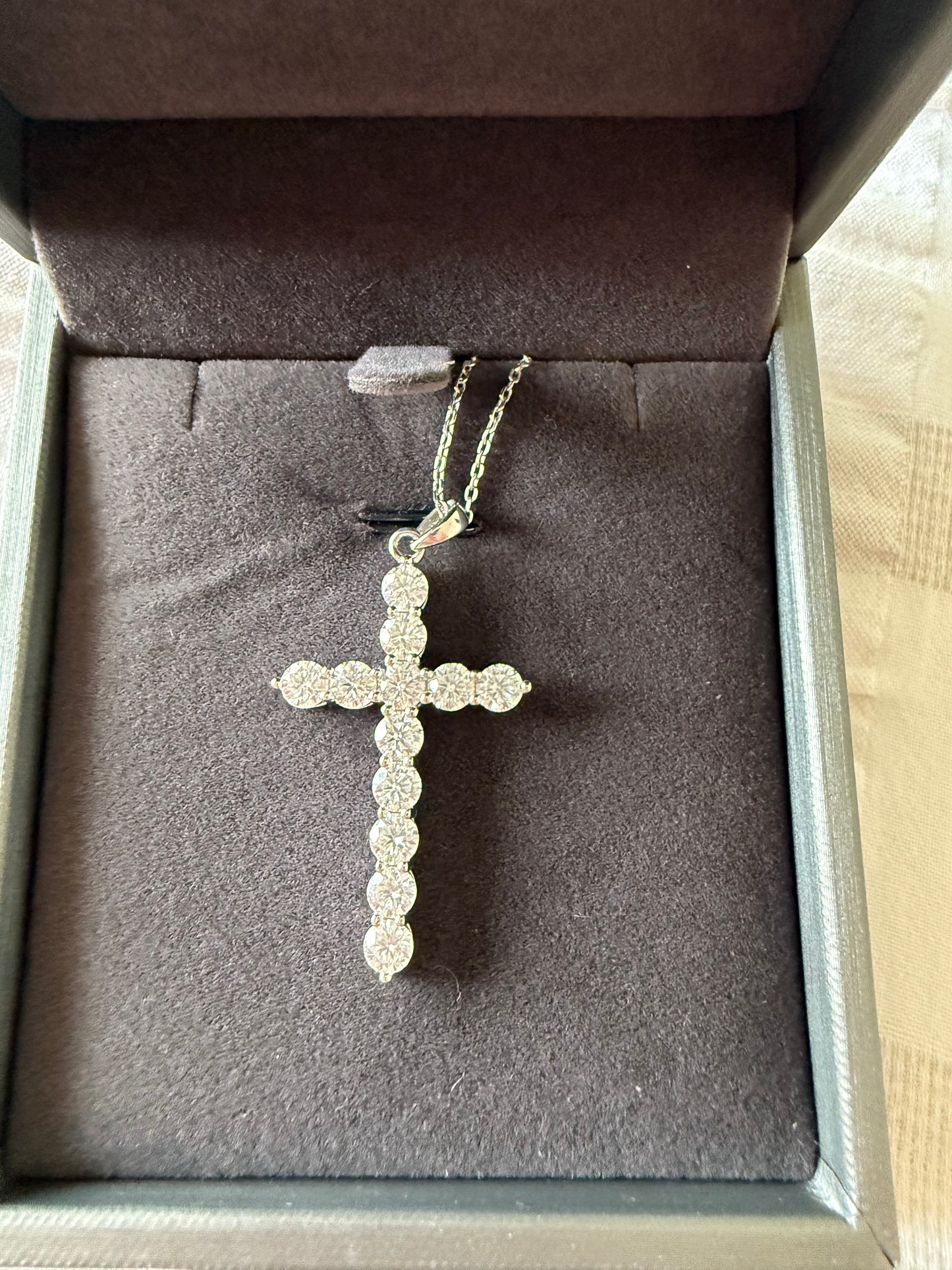 Adored – 925 Sterling Silver Moissanite Cross Necklace